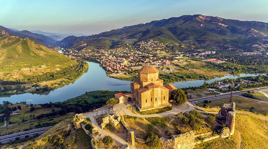 Uçaklı Gürcistan Noel Pazarları Turu