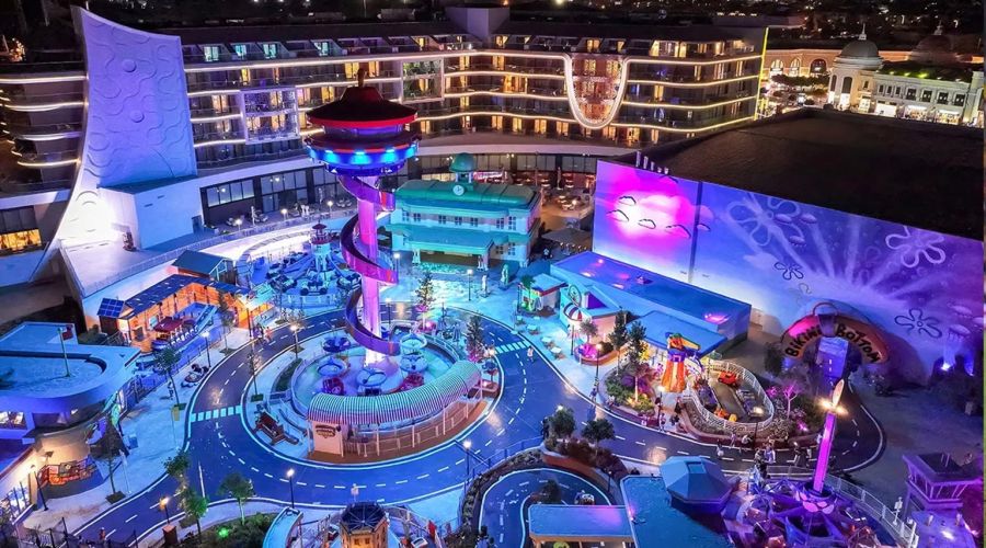 Excursion to Land of Legends