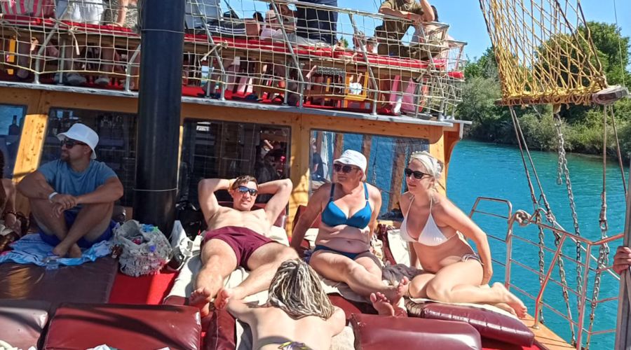 Экскурсия на лодке в Сиде Манавгат