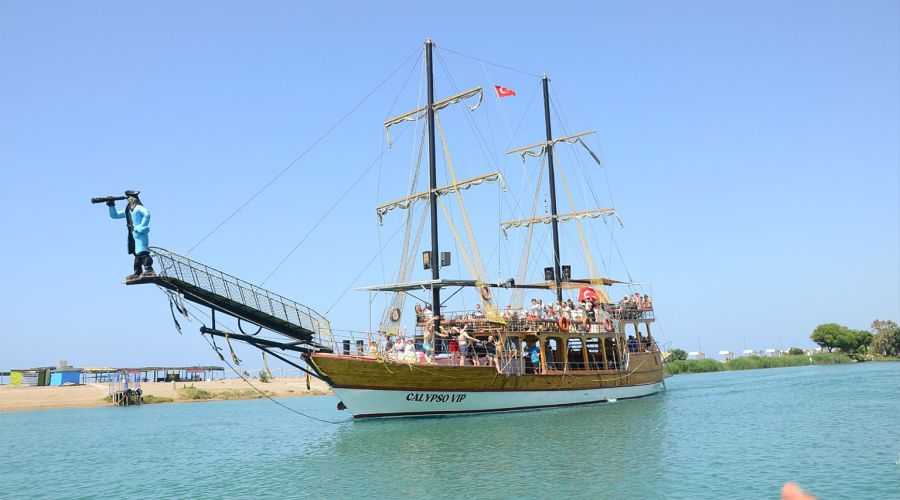 Экскурсия на лодке в Сиде Манавгат