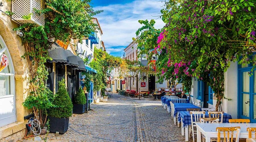 Bozcaada, Ayvalık, Cunda Adası, Şeytan Sofrası, Çeşme, Alaçatı