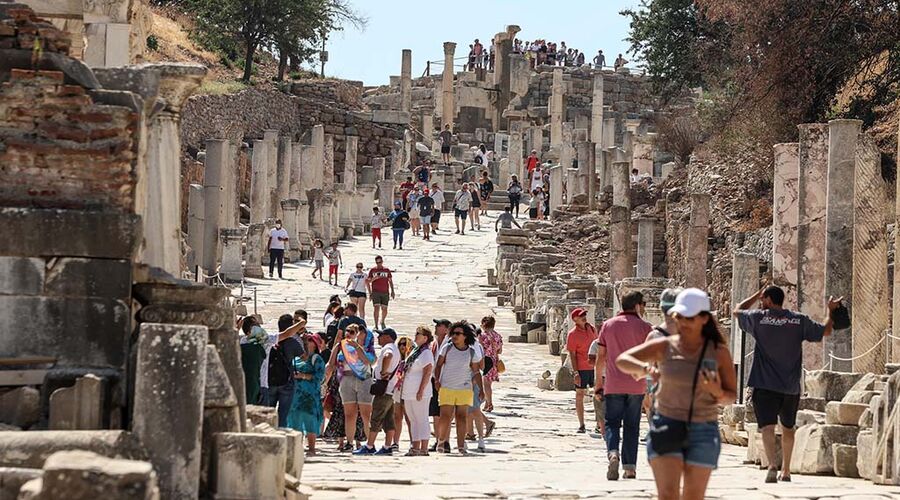 Karaburun Nergis Zamanı ve Domatia Rum Köyü, Karina Sahili