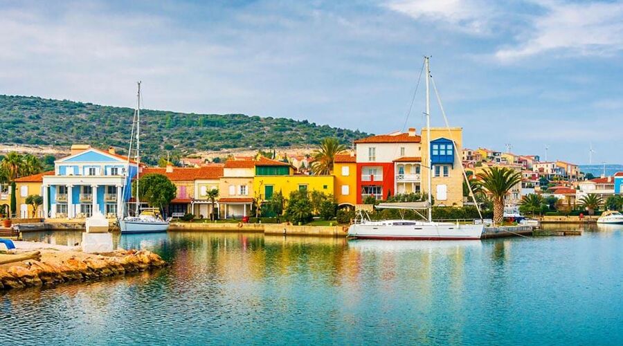 Karaburun Nergis Zamanı ve Domatia Rum Köyü, Karina Sahili