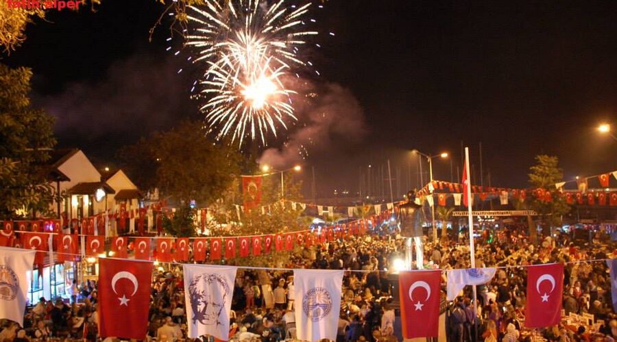 29 Ekim Cumhuriyet Bayramı Kutlamaları - Kaş Turu