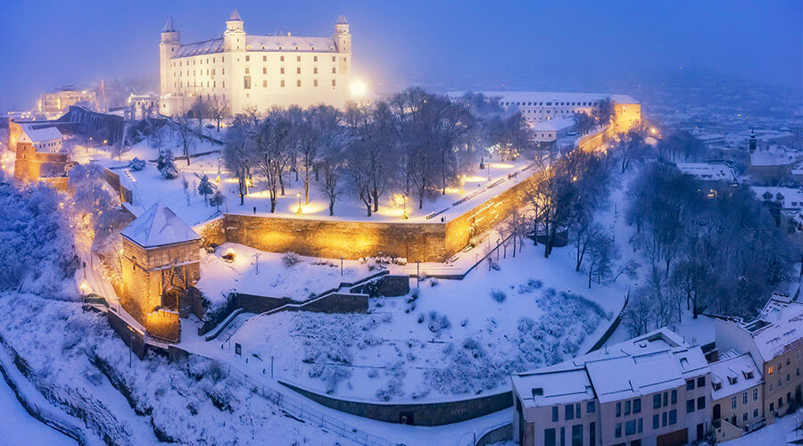 NOEL PAZARLARI - MÜNİH-HALLSTATT-SALZBURG-VİYANA-BRATİSLAVA-BADEN TURU